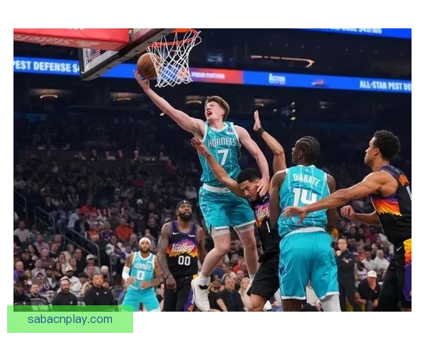 格林25+7布克22+6难救主太阳负黄蜂鲍尔双十克努佩尔创纪录